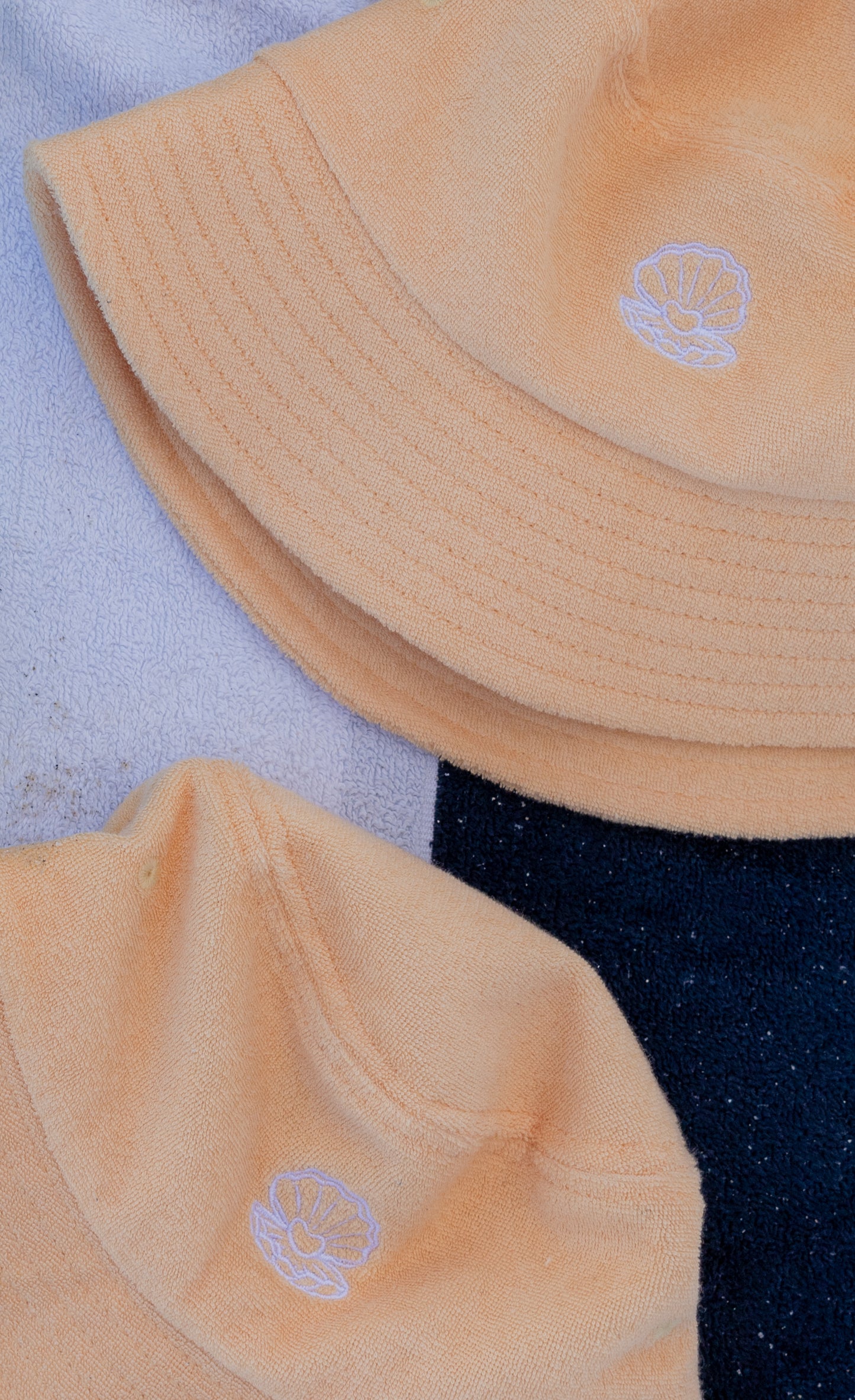 Clam bucket hat - peach - big